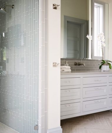 Wooden Cropped Spanish Oaks