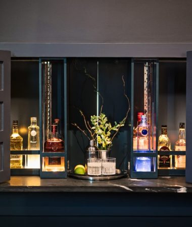 Wooden Cropped Spanish Oaks